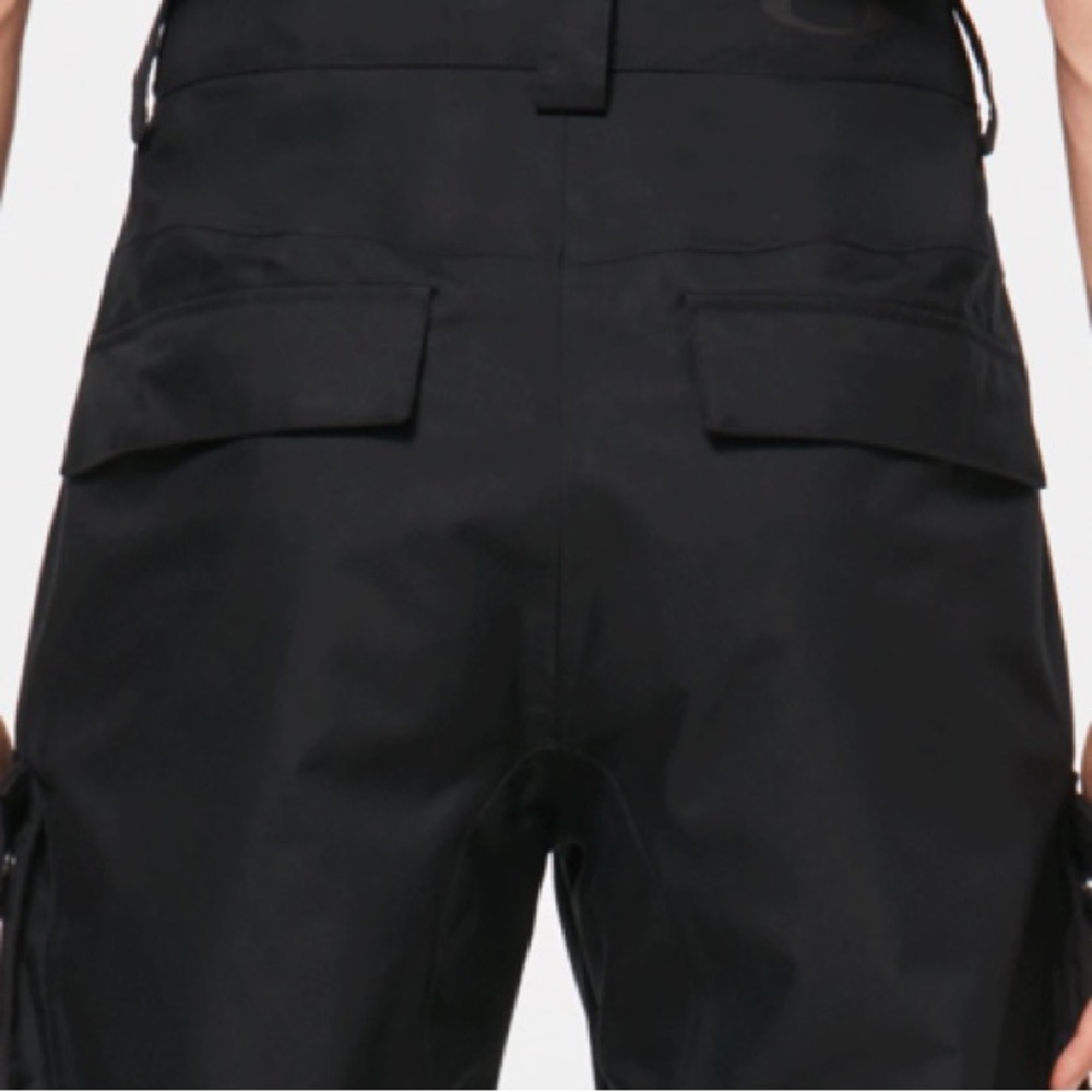 Oakley Bizone insulated 10k pants. - Picture 2 of 10